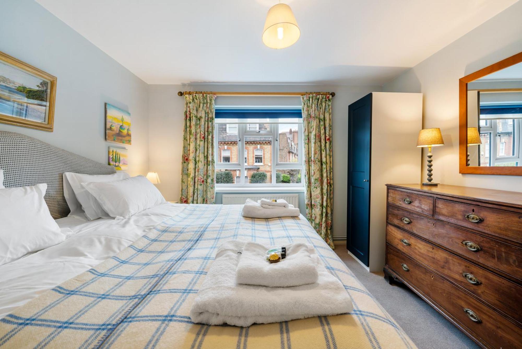 Bright & Cosy Gem ~ Battersea Park View ~ King Bed Apartman London Kültér fotó
